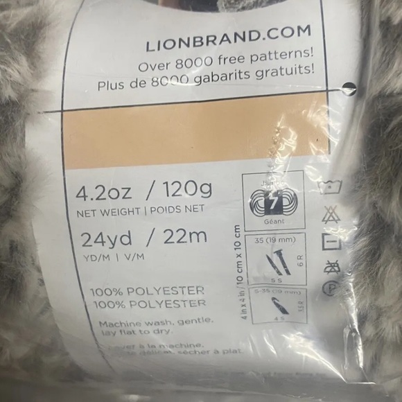 Lion Brand Go For Faux Thick & Quick Yarn - Picture 4 of 7